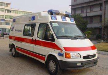 新晃救护车租赁